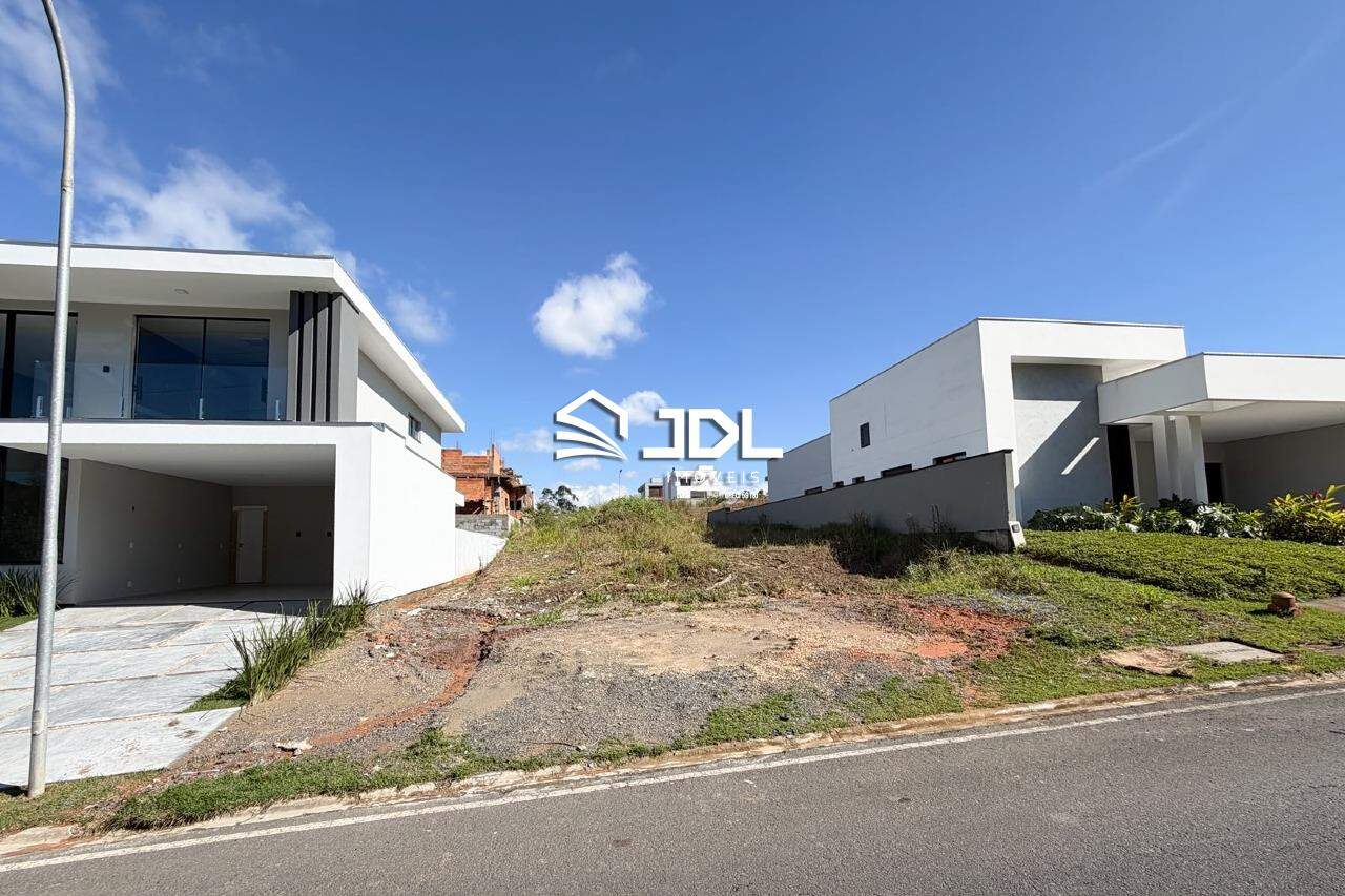 Terreno à venda no bairro Ponta Aguda: 