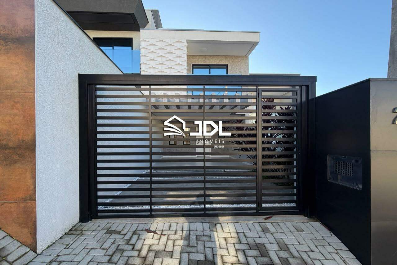 Casa à venda no bairro Velha Central: 