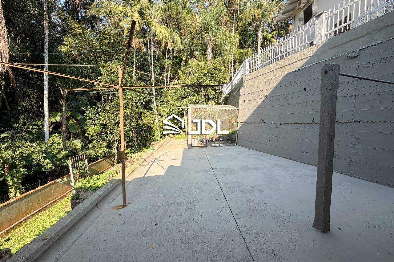 Casa à venda no bairro Centro: