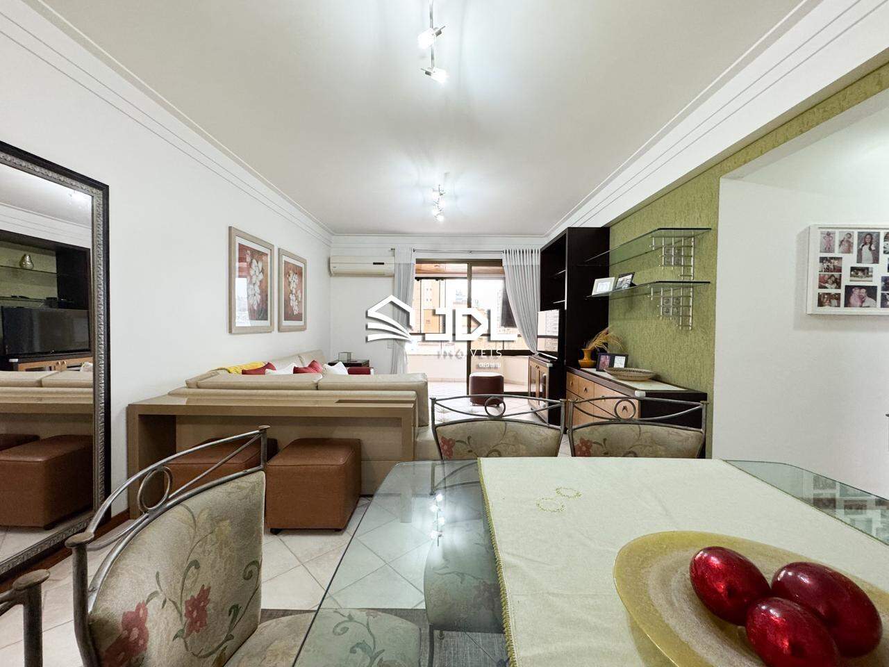 Apartamento à venda no bairro Victor Konder: 