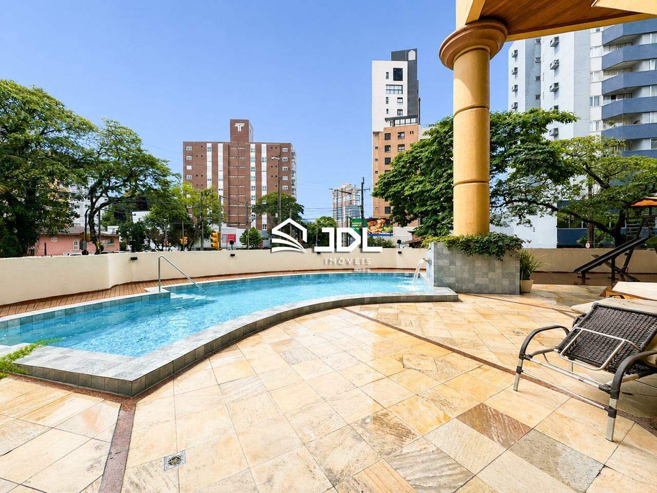 Apartamento à venda no bairro Victor Konder: 