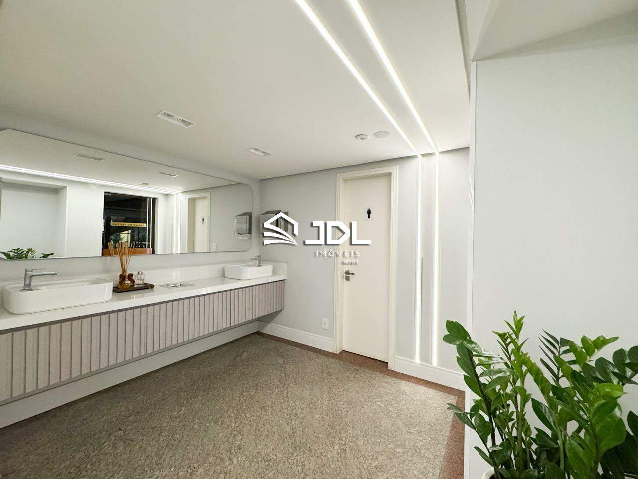 Apartamento à venda no bairro Victor Konder: 