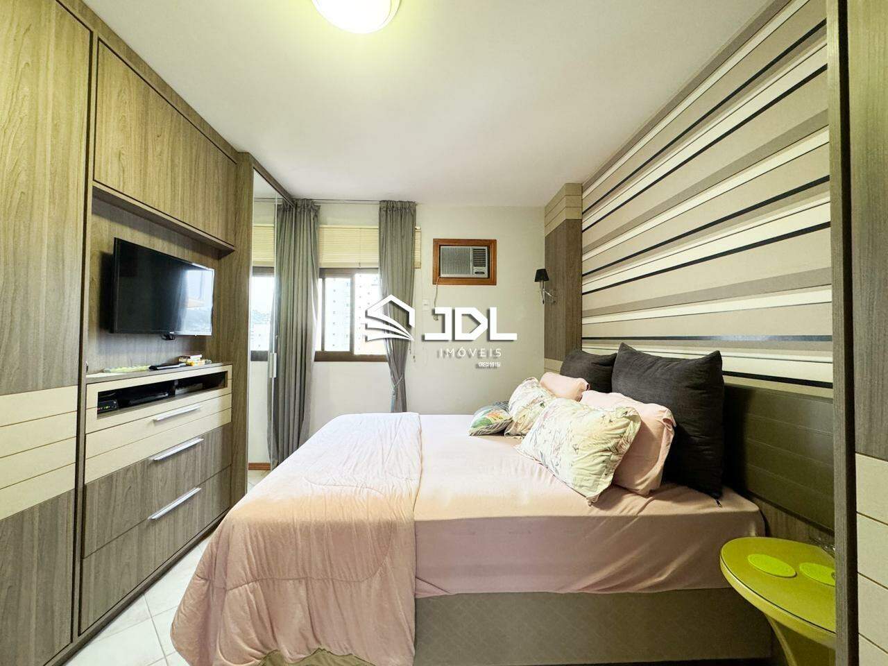 Apartamento à venda no bairro Victor Konder: 