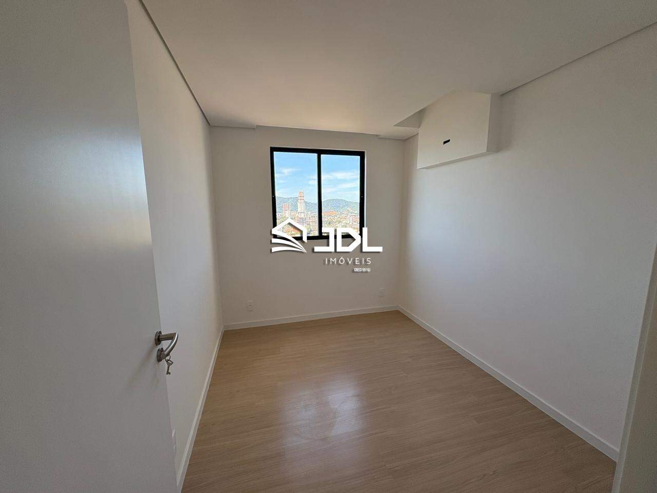 Apartamento à venda no bairro Armação: 