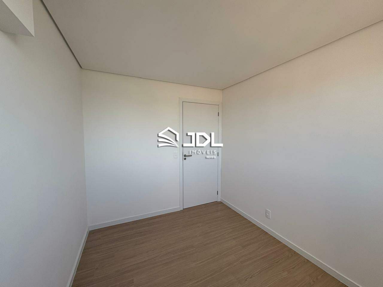 Apartamento à venda no bairro Armação: 