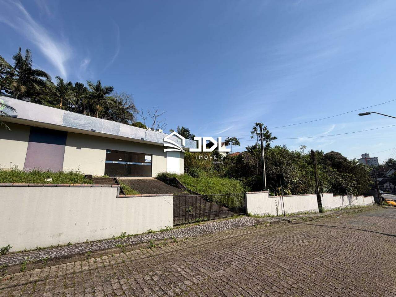 Terreno à venda no bairro Escola Agrícola:
