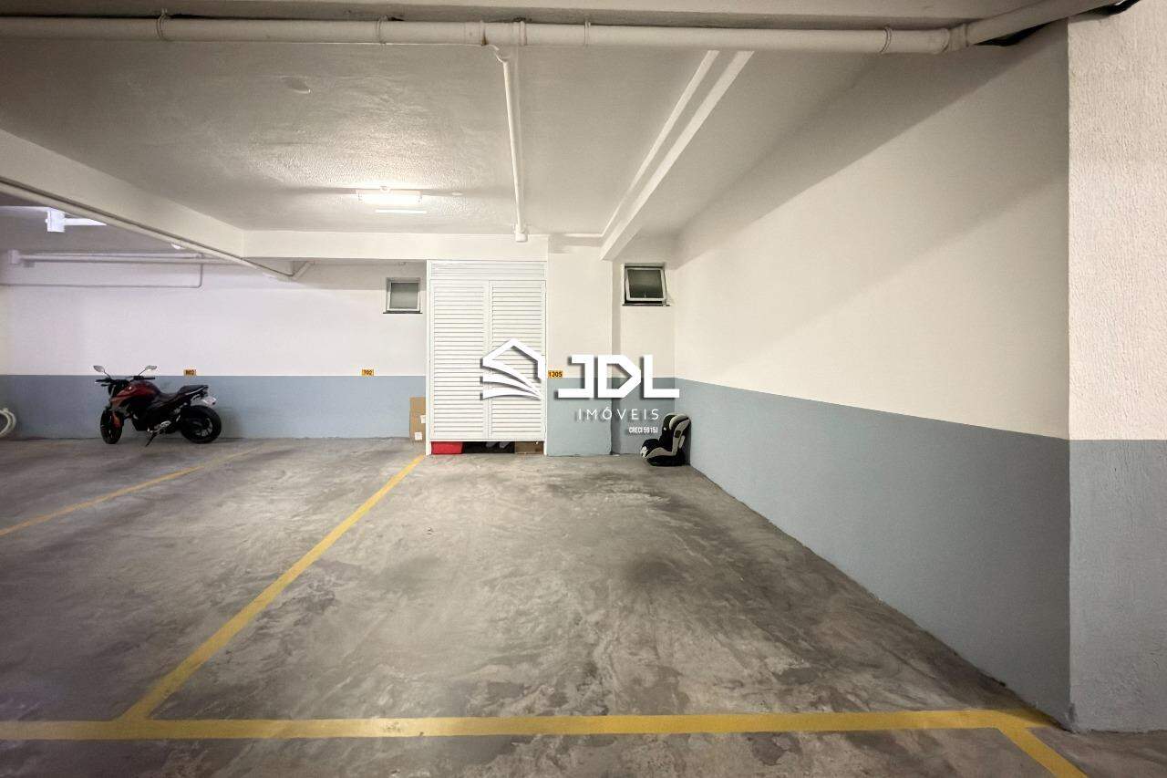 Apartamento à venda no bairro Velha: 