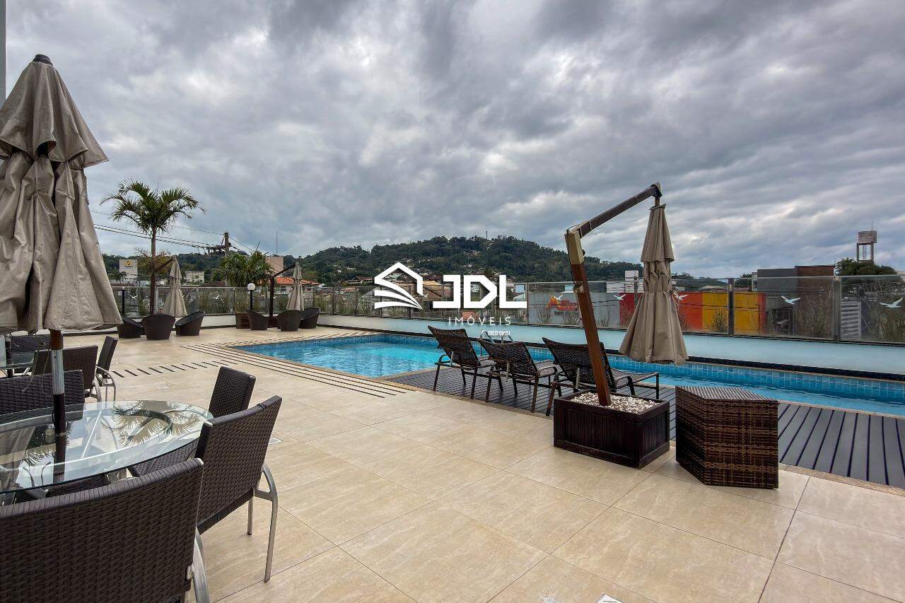 Apartamento à venda no bairro Velha: 