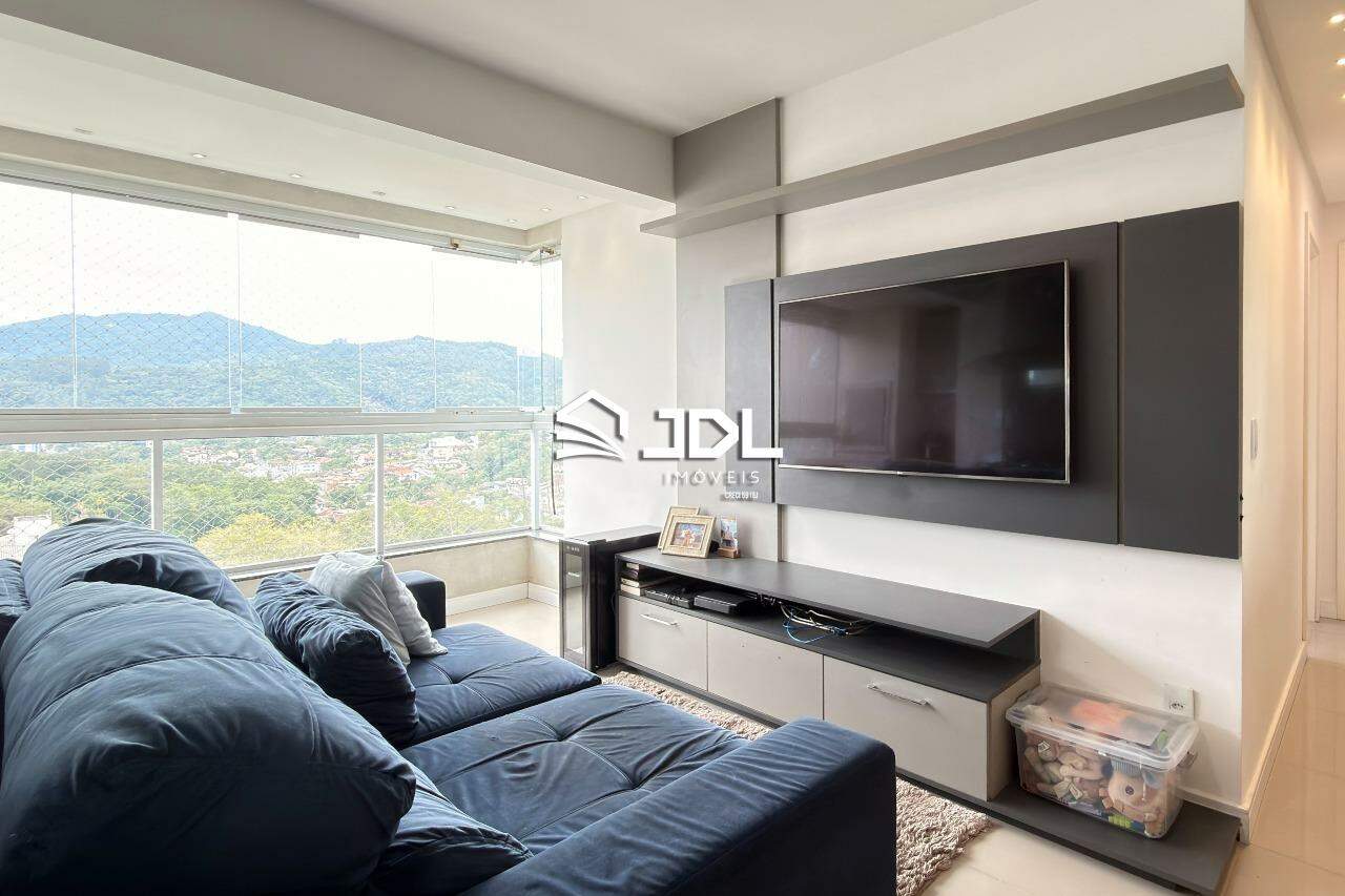 Apartamento à venda no bairro Velha: 