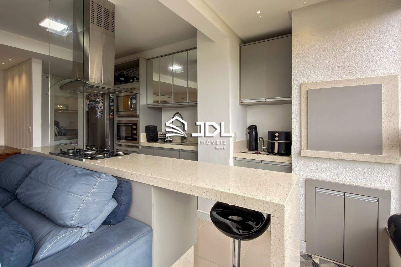 Apartamento à venda no bairro Velha: 