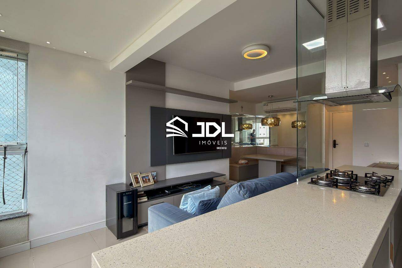 Apartamento à venda no bairro Velha: 