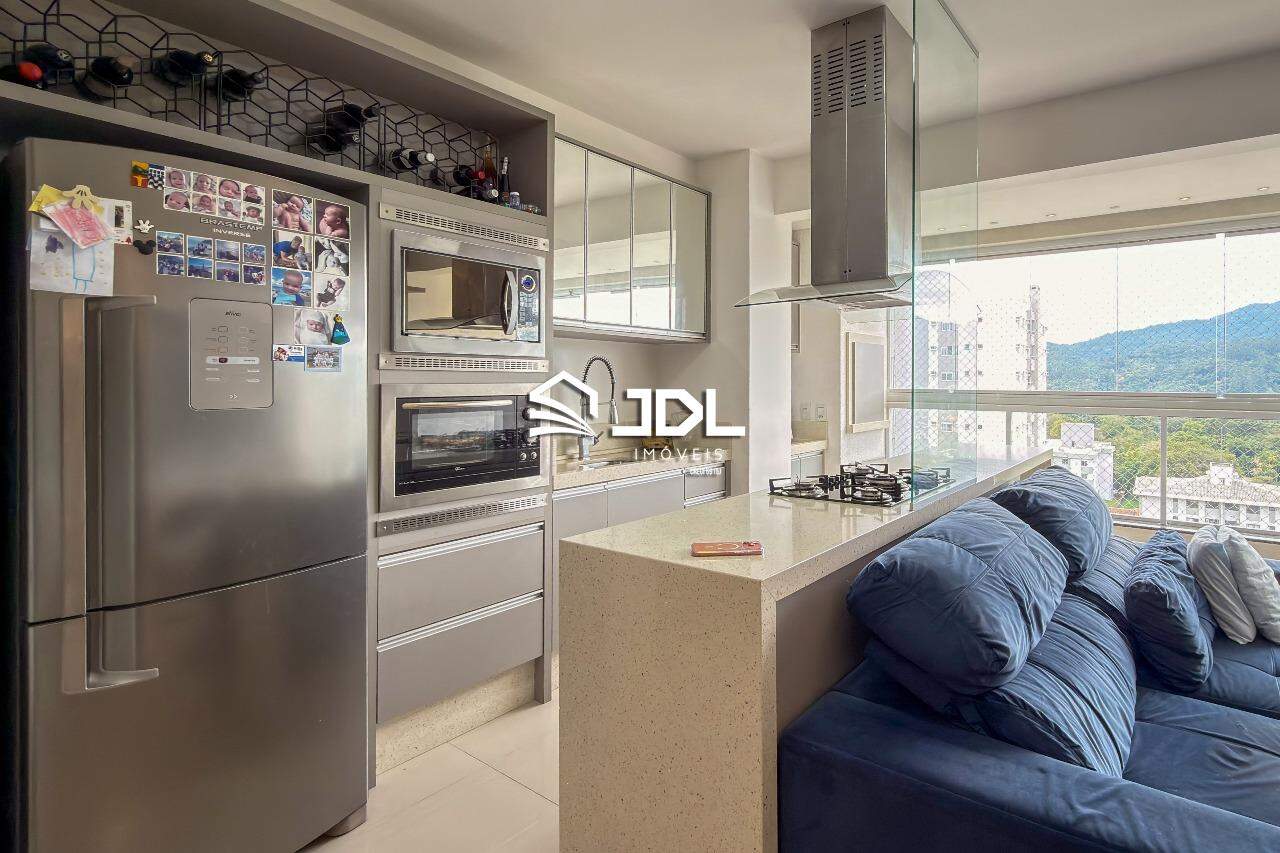 Apartamento à venda no bairro Velha: 