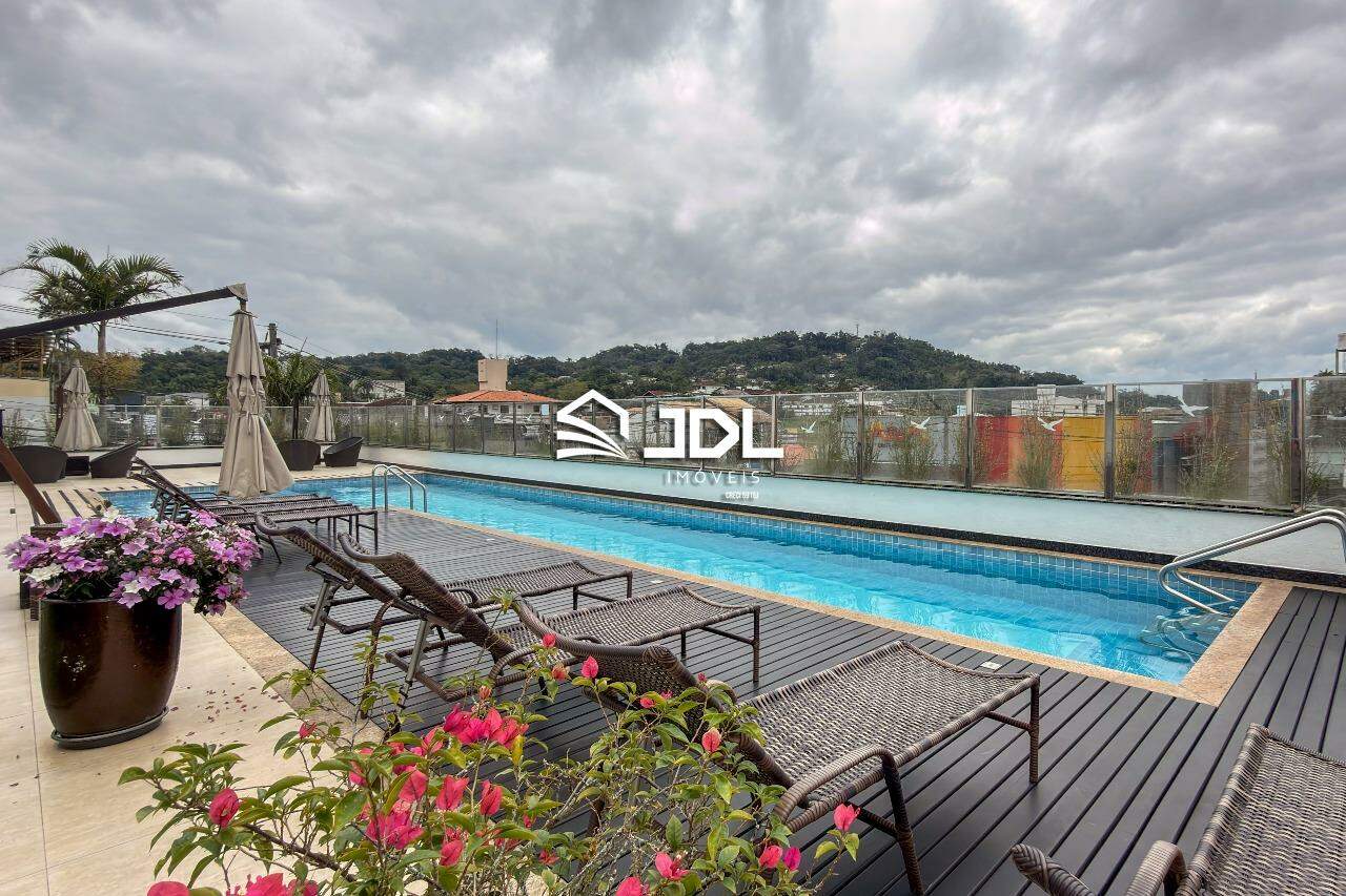 Apartamento à venda no bairro Velha: 