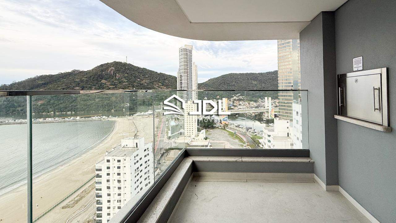 Apartamento à venda no bairro Centro: 