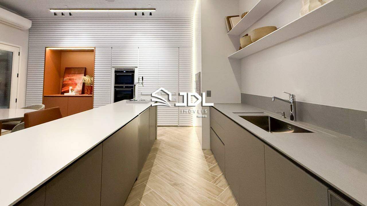 Apartamento à venda no bairro Centro: 