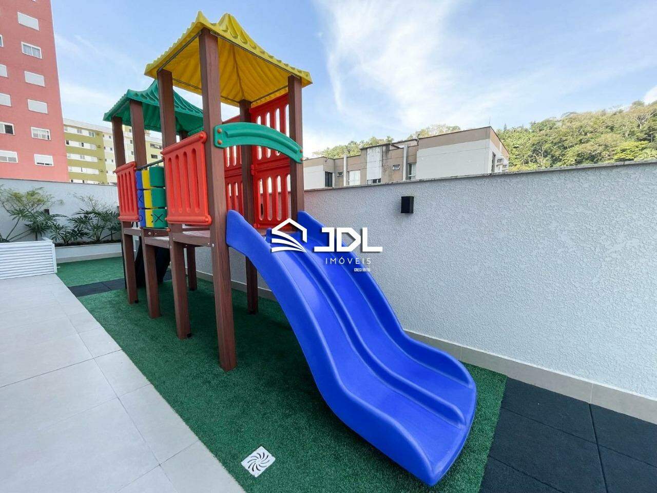 Apartamento à venda no bairro Centro: 