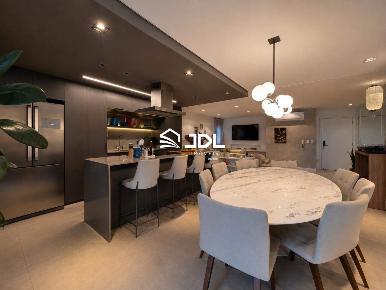Apartamento à venda no bairro Centro: 