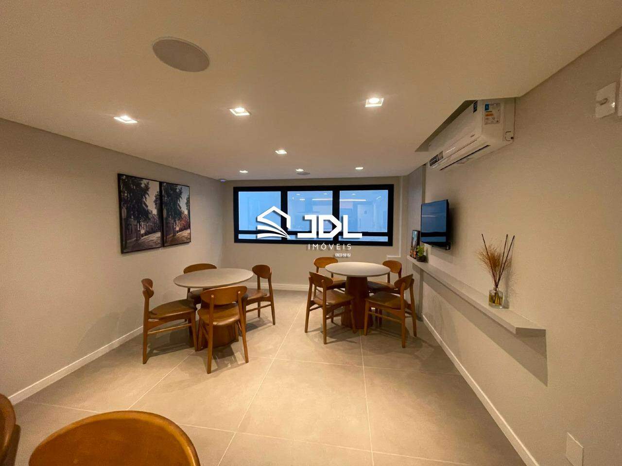Apartamento à venda no bairro Velha: 