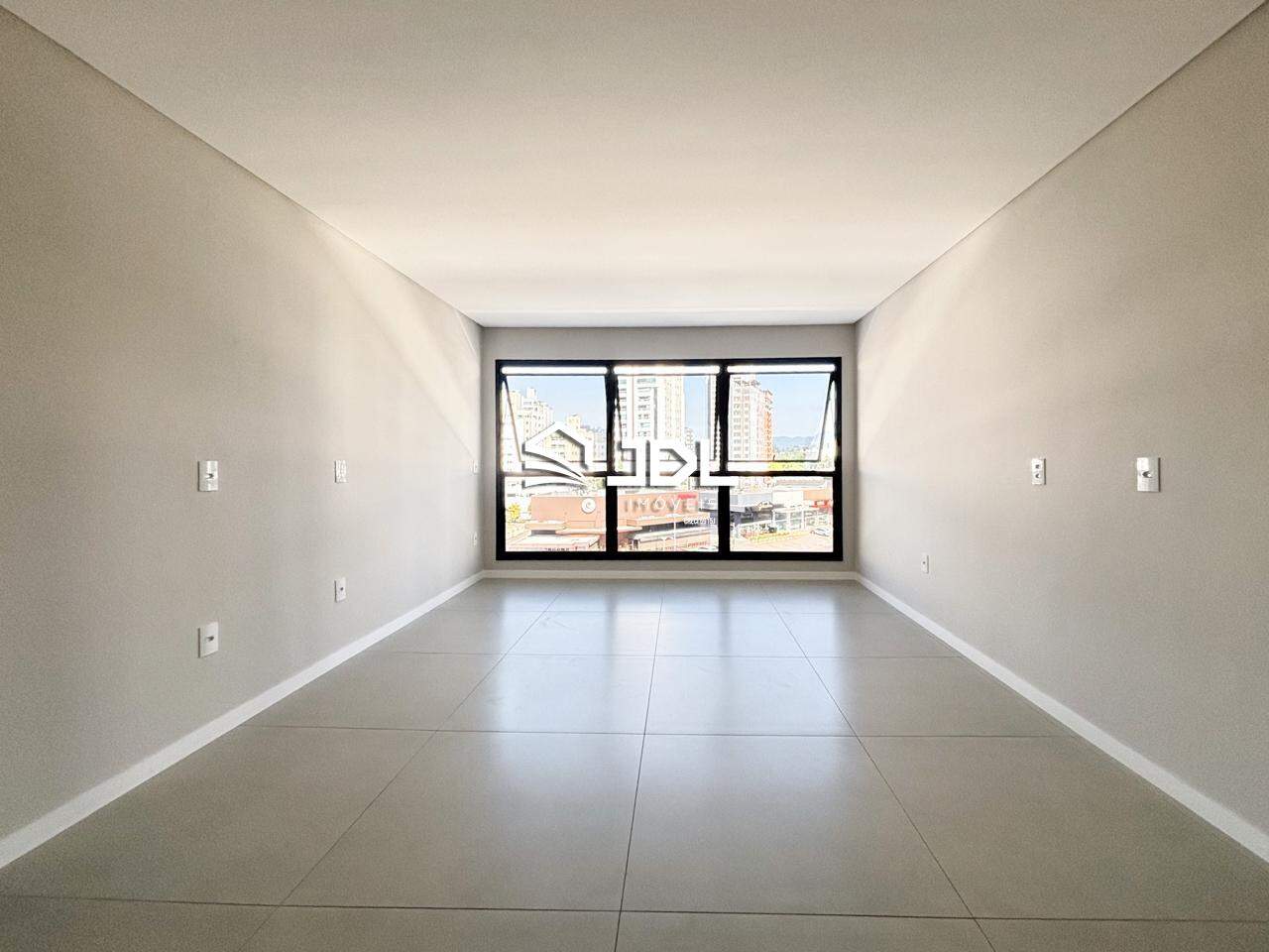 Apartamento à venda no bairro Velha: 