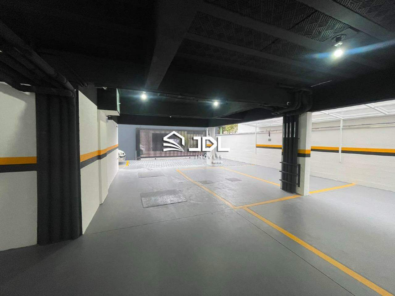 Apartamento à venda no bairro Velha: 