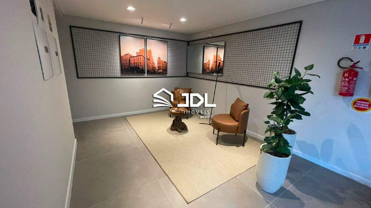 Apartamento à venda no bairro Velha: 