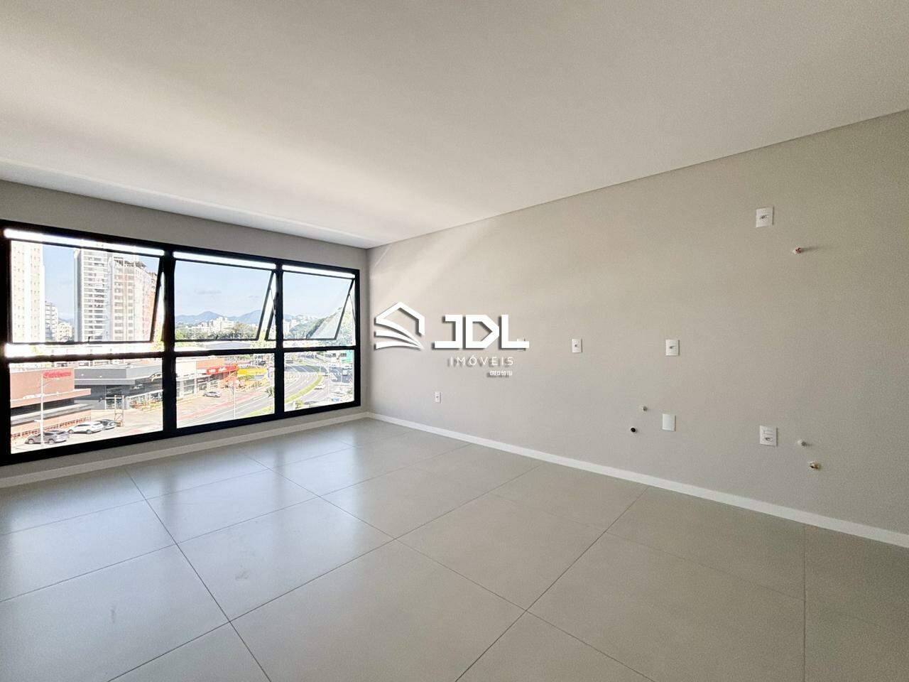 Apartamento à venda no bairro Velha: 