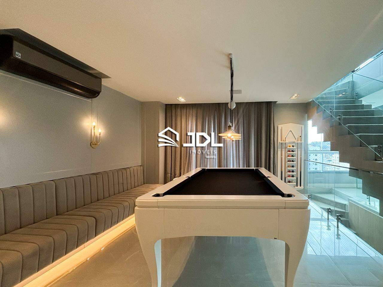 Apartamento à venda no bairro Velha: 