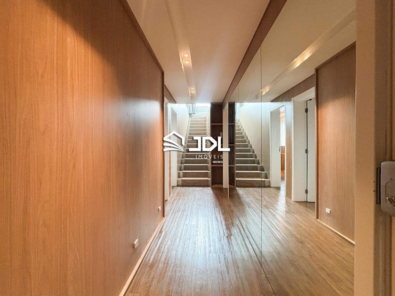 Apartamento à venda no bairro Velha: 