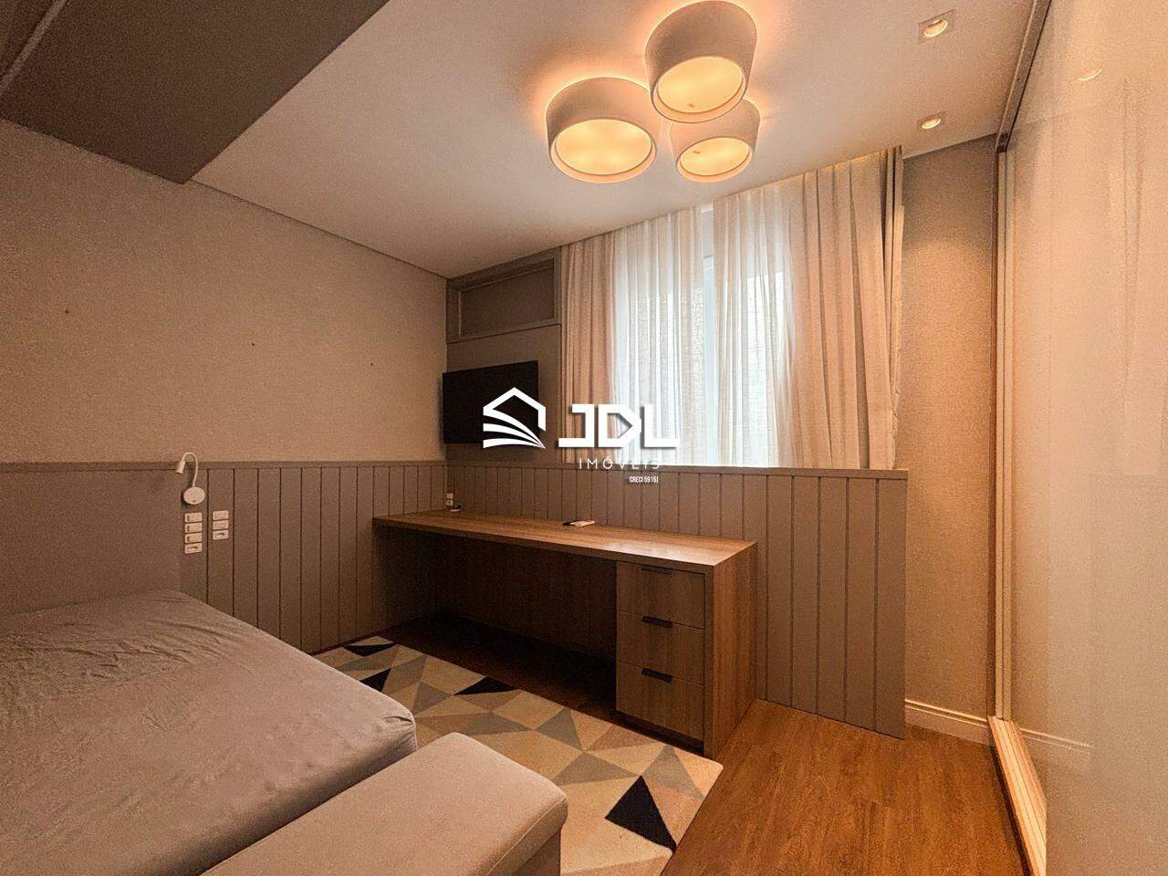 Apartamento à venda no bairro Velha: 