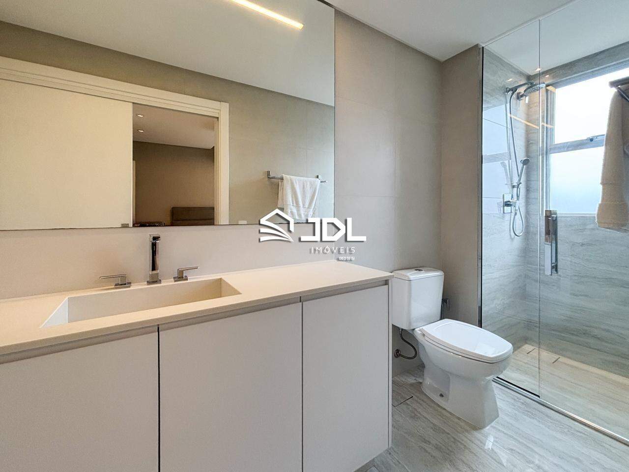 Apartamento à venda no bairro Velha: 