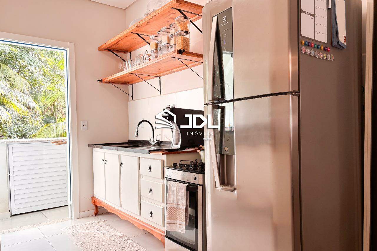Casa à venda no bairro Velha: