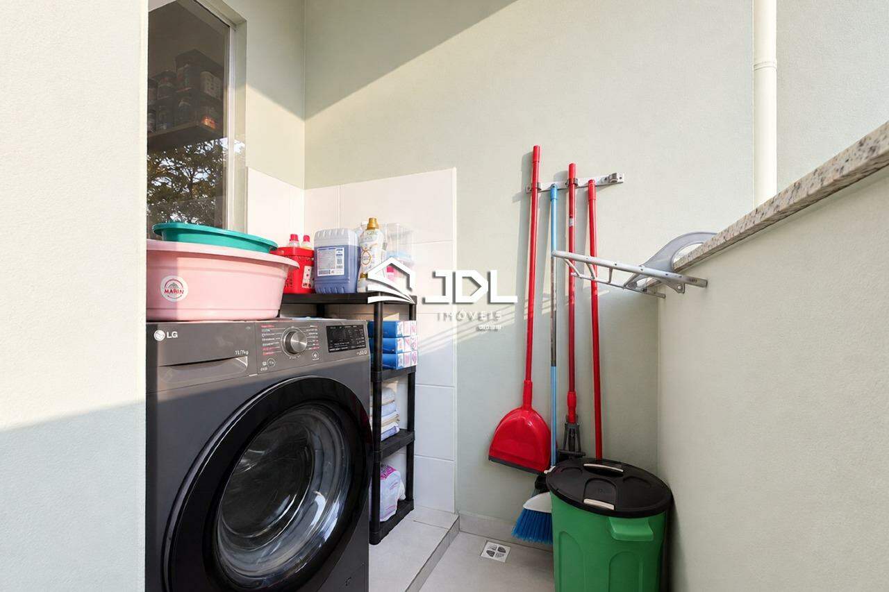 Casa à venda no bairro Velha: 