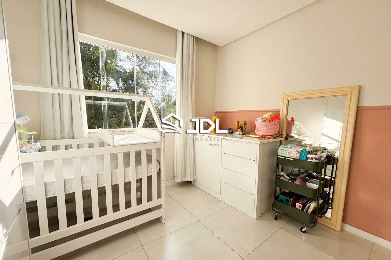 Casa à venda no bairro Velha: