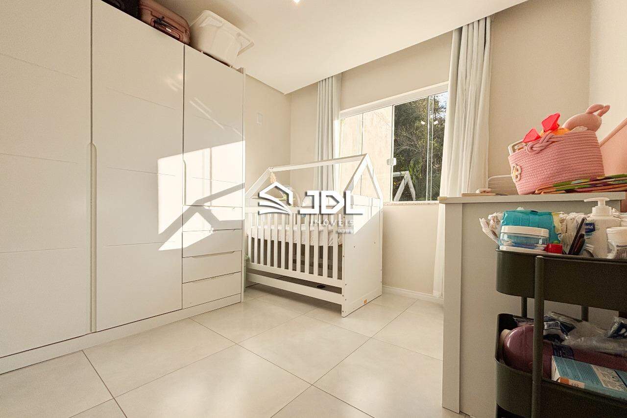 Casa à venda no bairro Velha: