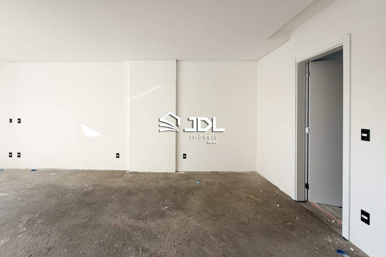 Apartamento à venda no bairro Ponta Aguda: 