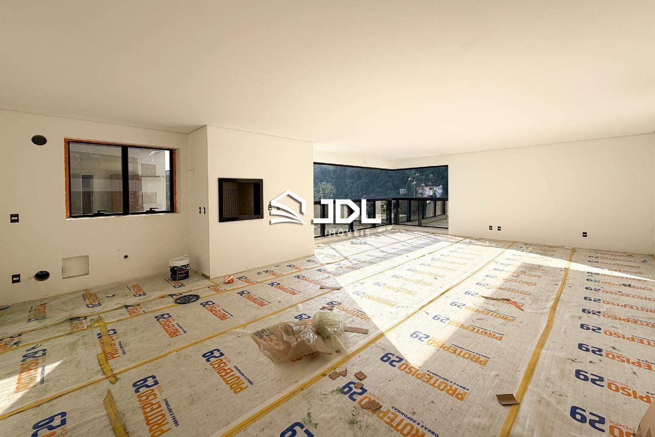 Apartamento à venda no bairro Ponta Aguda: 