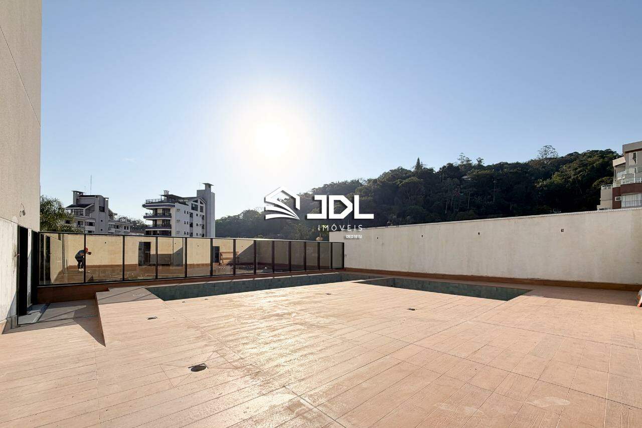 Apartamento à venda no bairro Ponta Aguda: 