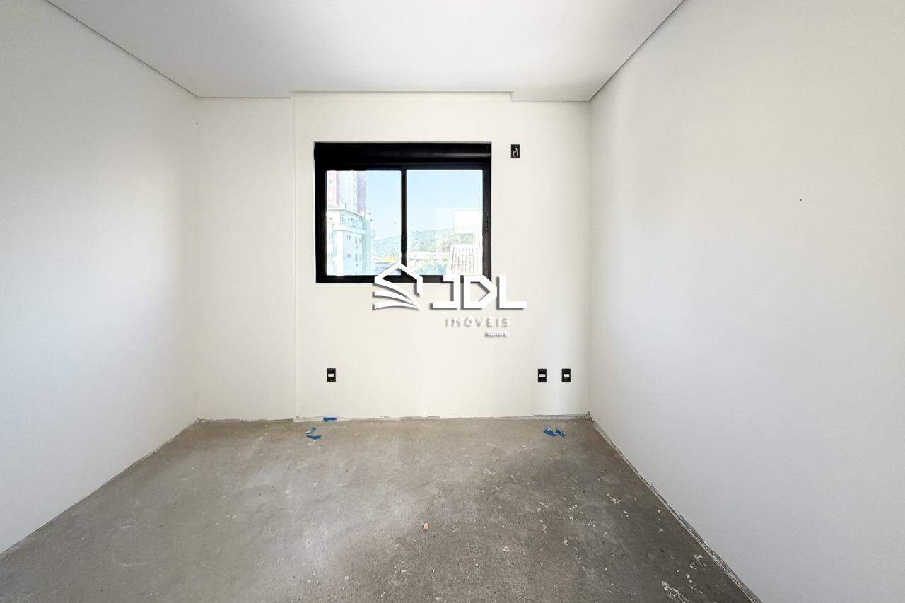 Apartamento à venda no bairro Ponta Aguda: 