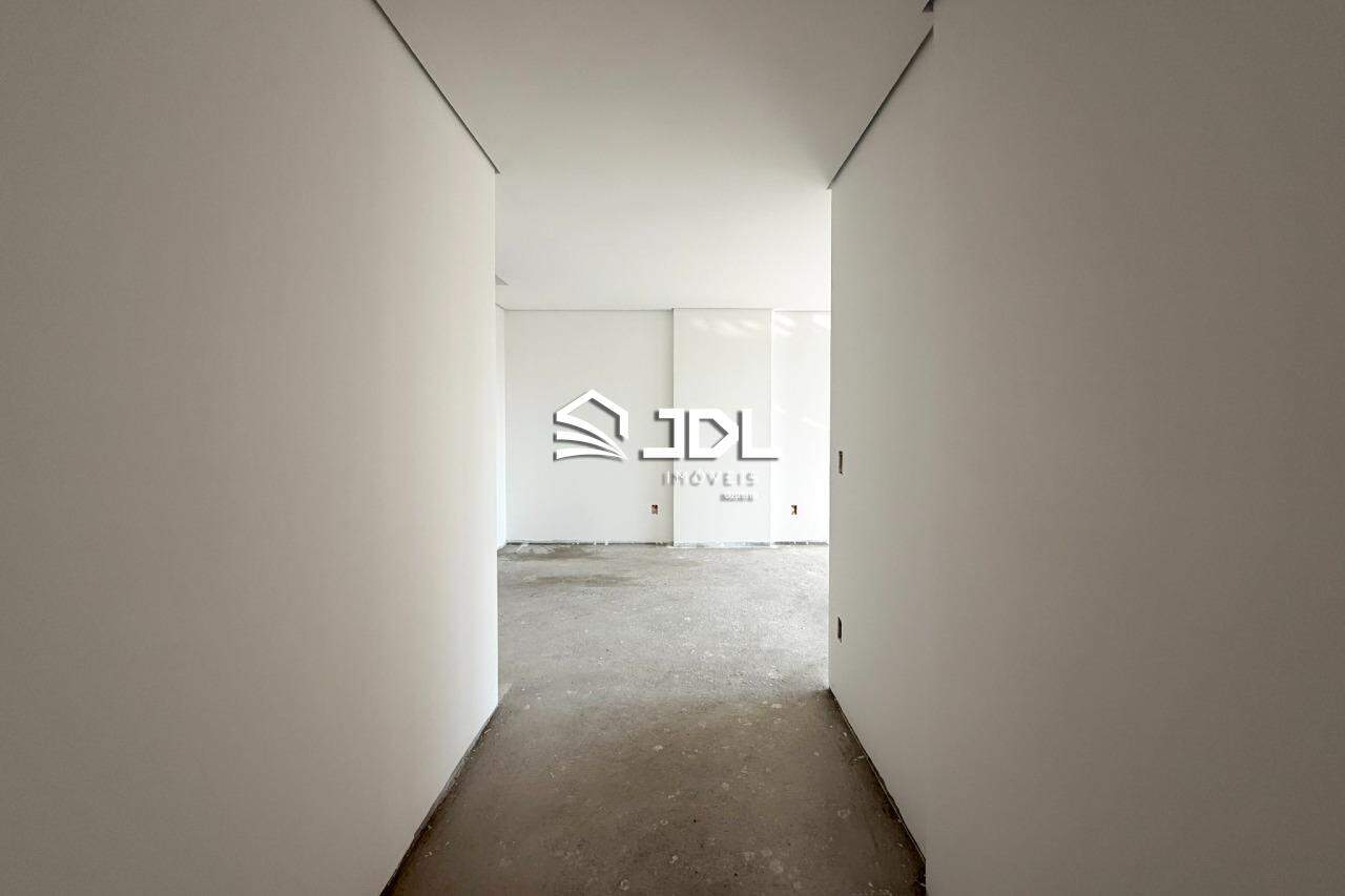Apartamento à venda no bairro Ponta Aguda: 