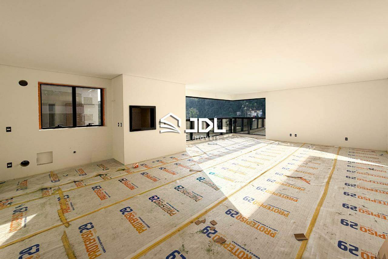 Apartamento à venda no bairro Ponta Aguda: 