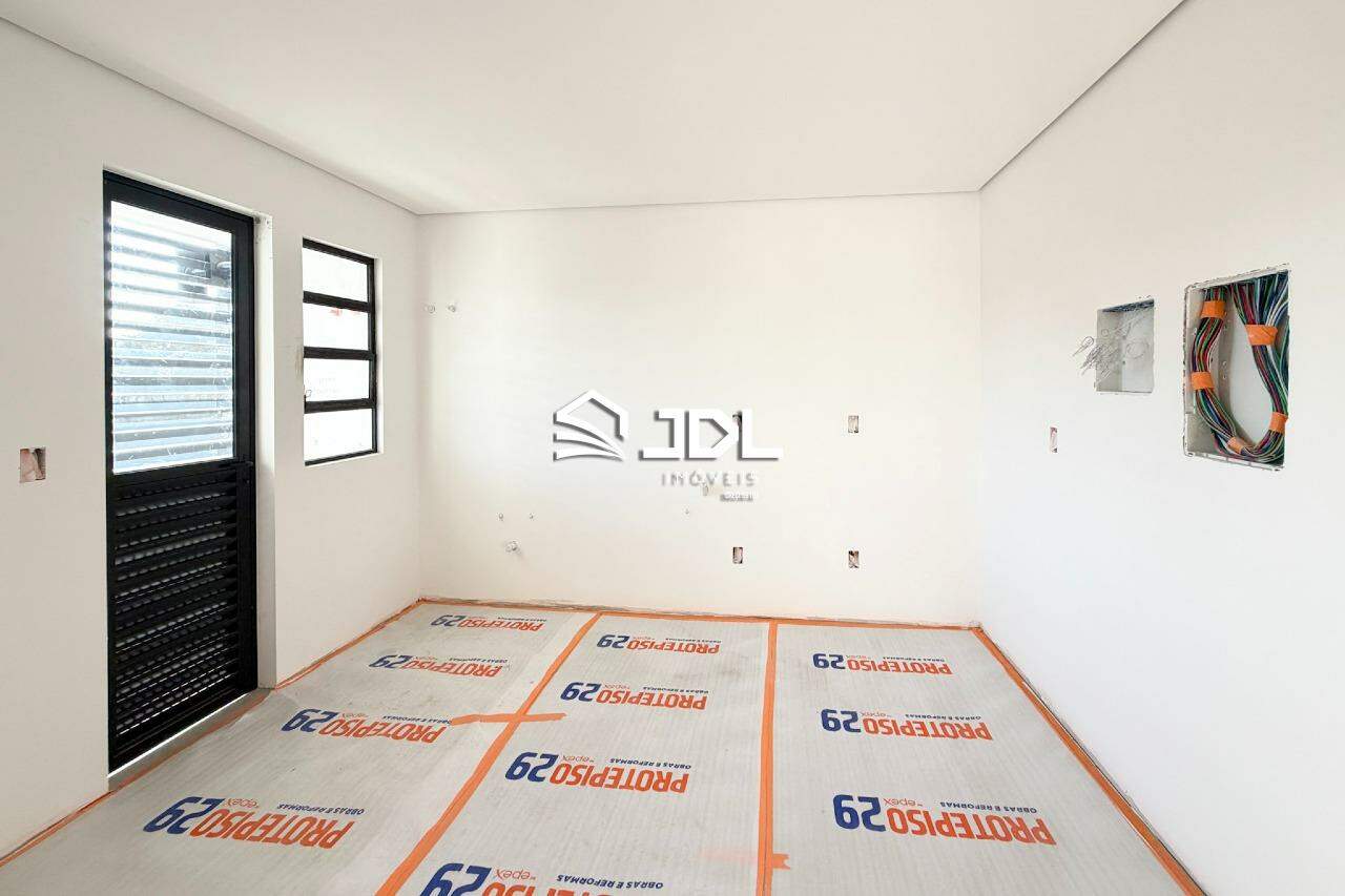 Apartamento à venda no bairro Ponta Aguda: 