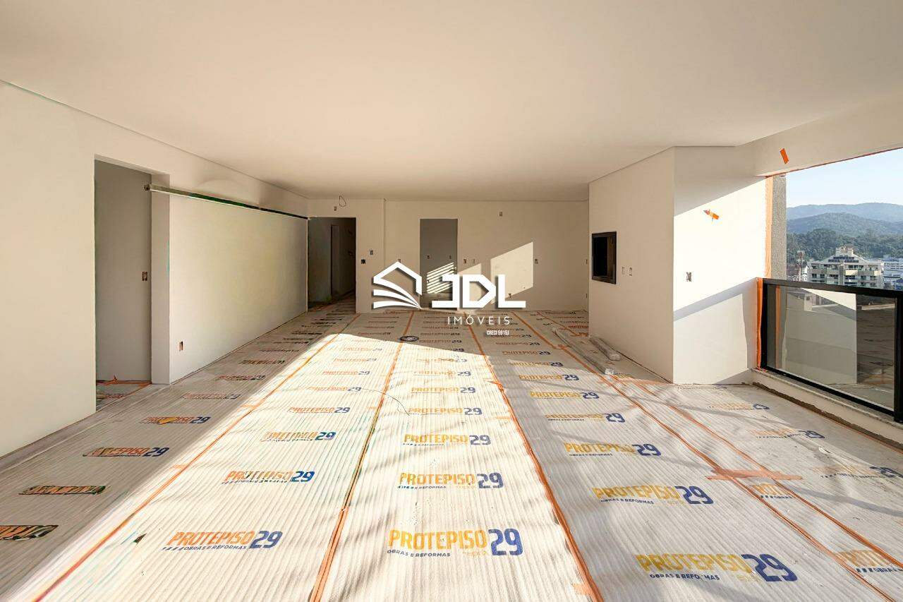 Apartamento à venda no bairro Ponta Aguda: 