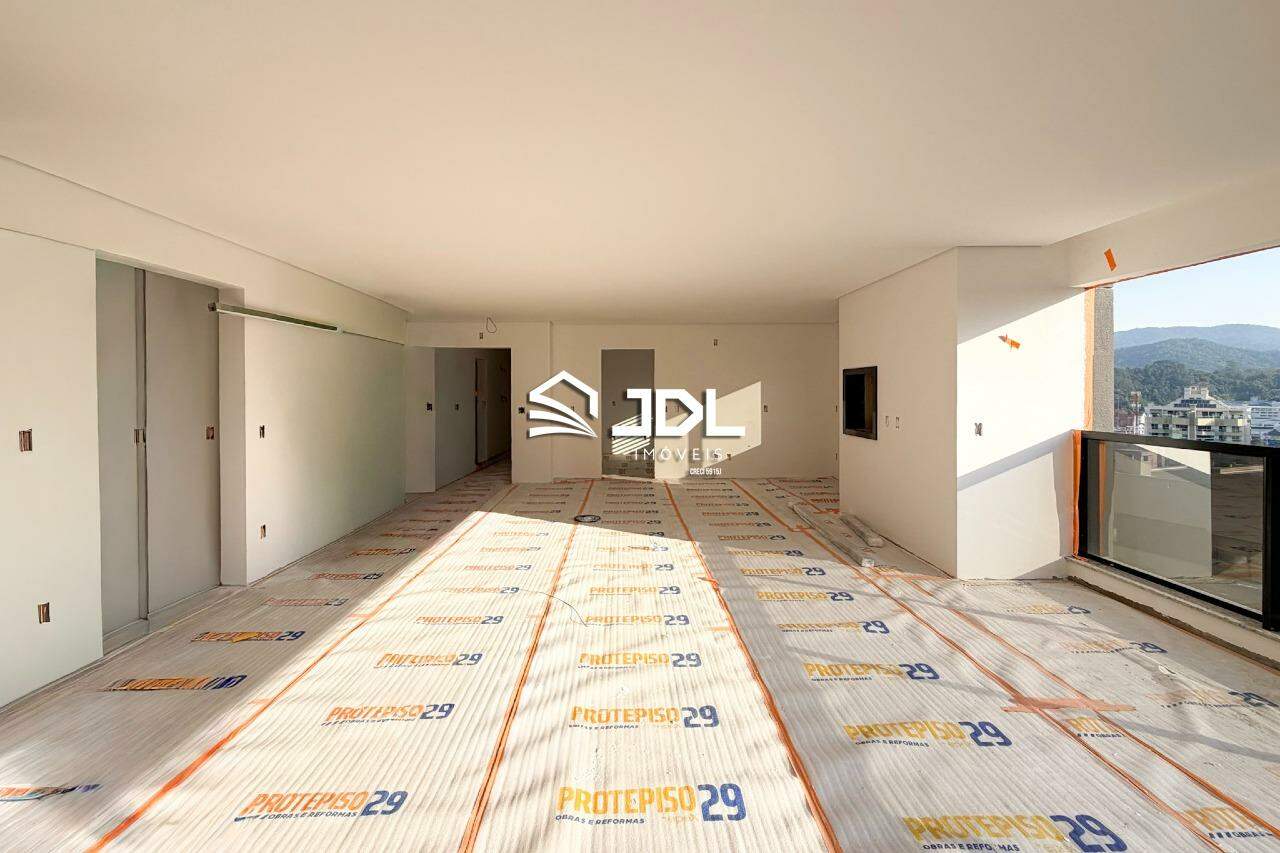 Apartamento à venda no bairro Ponta Aguda: 