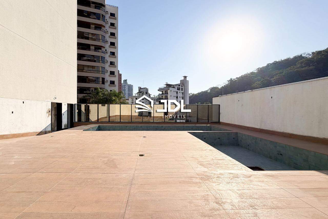 Apartamento à venda no bairro Ponta Aguda: 