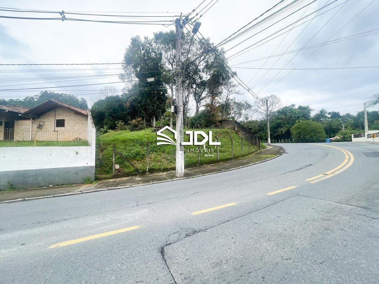 Terreno à venda no bairro Velha: