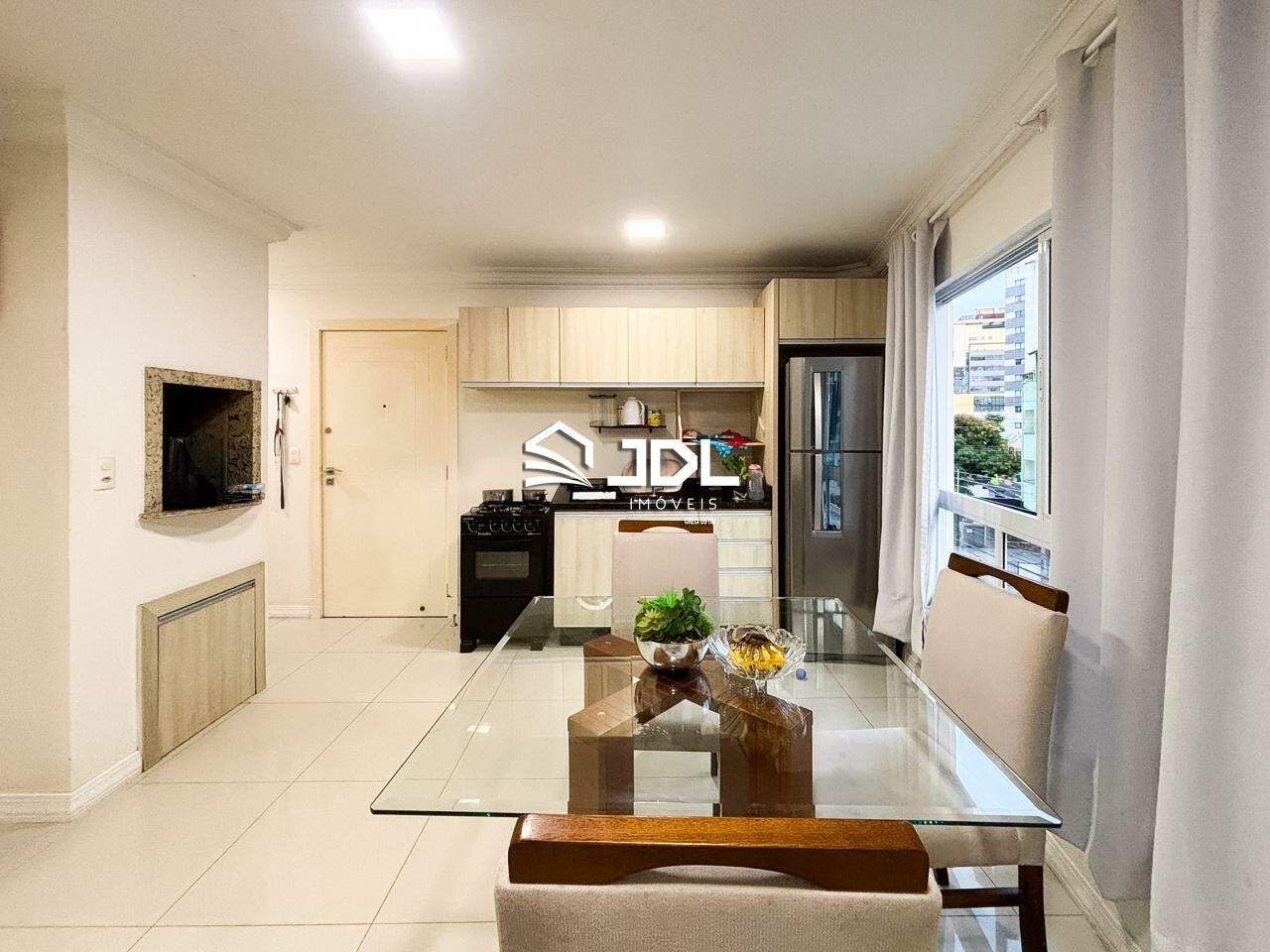 Apartamento à venda no bairro Vila Nova: 