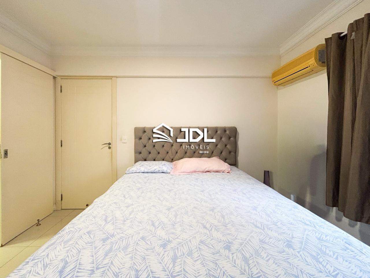 Apartamento à venda no bairro Vila Nova: 