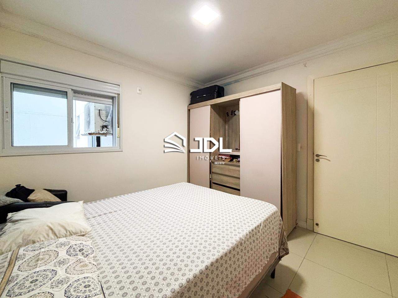 Apartamento à venda no bairro Vila Nova: 