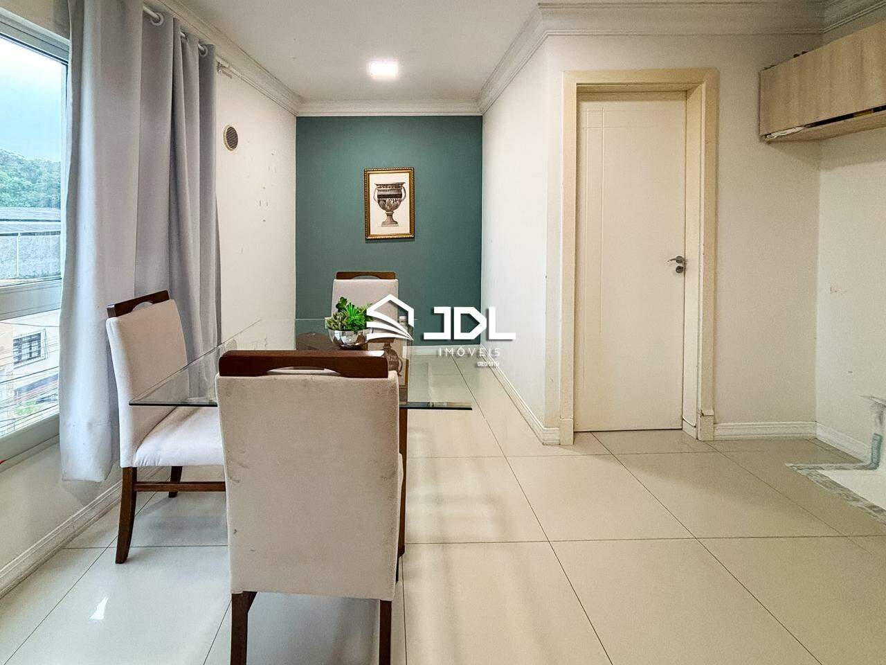 Apartamento à venda no bairro Vila Nova: 