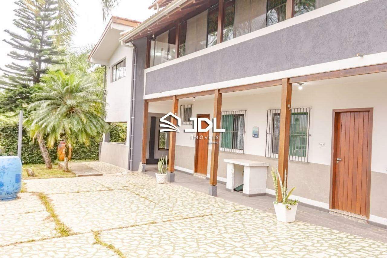 Casa à venda no bairro Armação: 